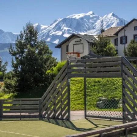 Classified Comfort View On Aravis Apartment *